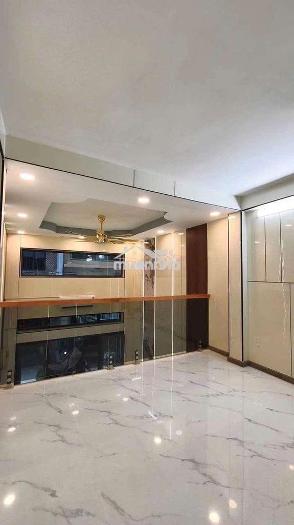 Nhà mới quận 5, dọn vào ở ngay, chỉ 6.x tỷ - 3