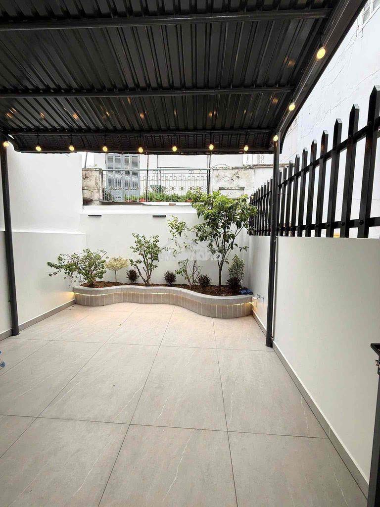- Mễ cốc p15 q8 / trệt 2 lầu đúc btct / dt sử dụng 200m2 - 4