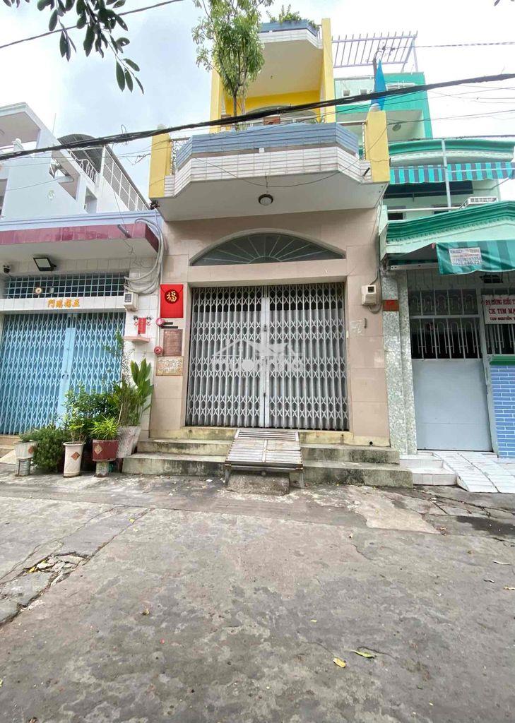 Cho thuê nhà q11 lãnh binh thăng giá 17tr 4 x 16-4 tầng hẻm 8m sát mt
