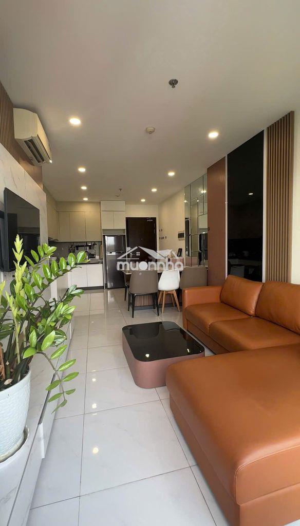 Cho thuê 2pn nội thất cao cấp c-sky view, giá thuê 10tr