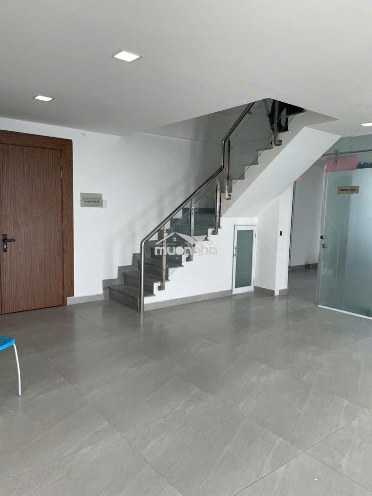 Cần cho thuê duplex bảy hiền tower . 186m2. 3pn giá 17tr đầu t9 ở