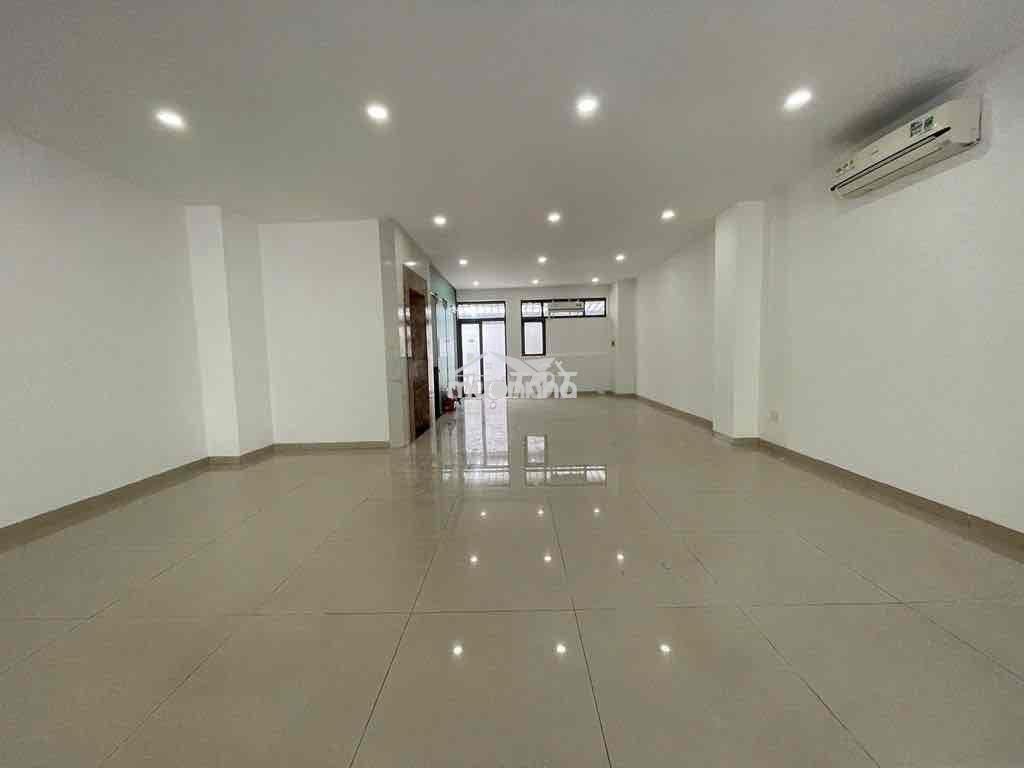 Tầng trệt ~85m2, sàn trống, có máy lạnh, hầm xe ở vạn phúc. giá 19 tr - 3