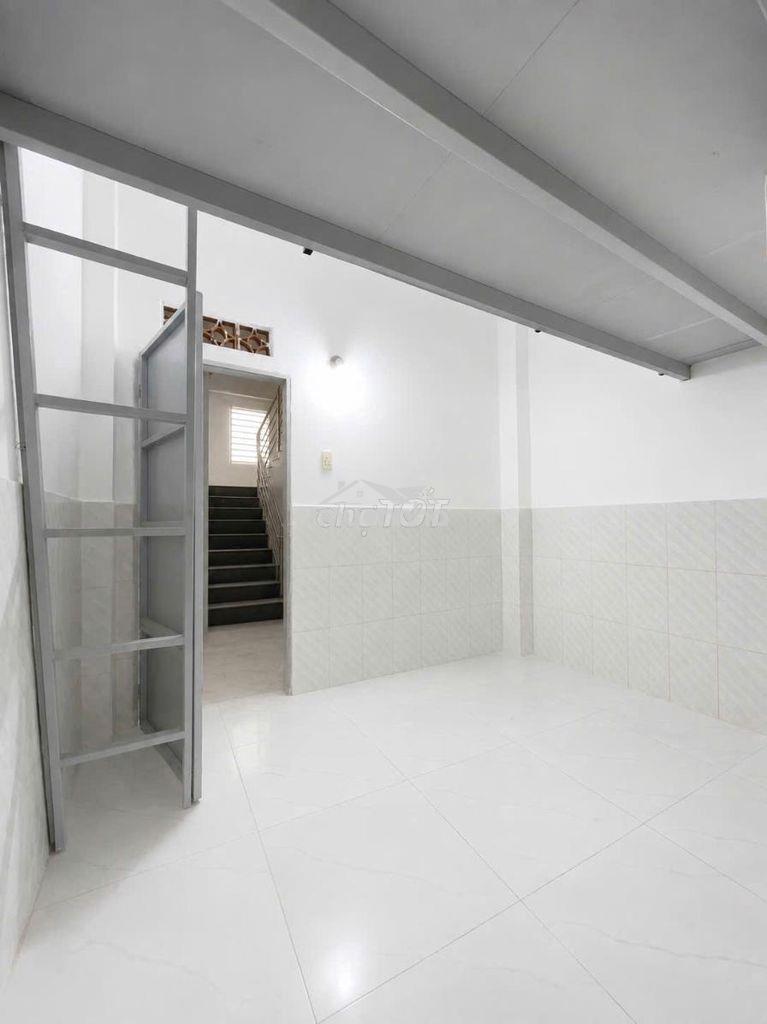 Dãy trọ mới ngay kcn lê minh xuân - Ảnh 3