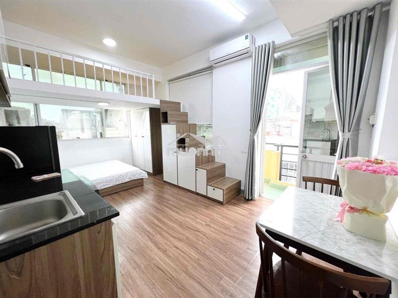 Cho thuê duplex ban công gần đại học ueh, huflit,..
