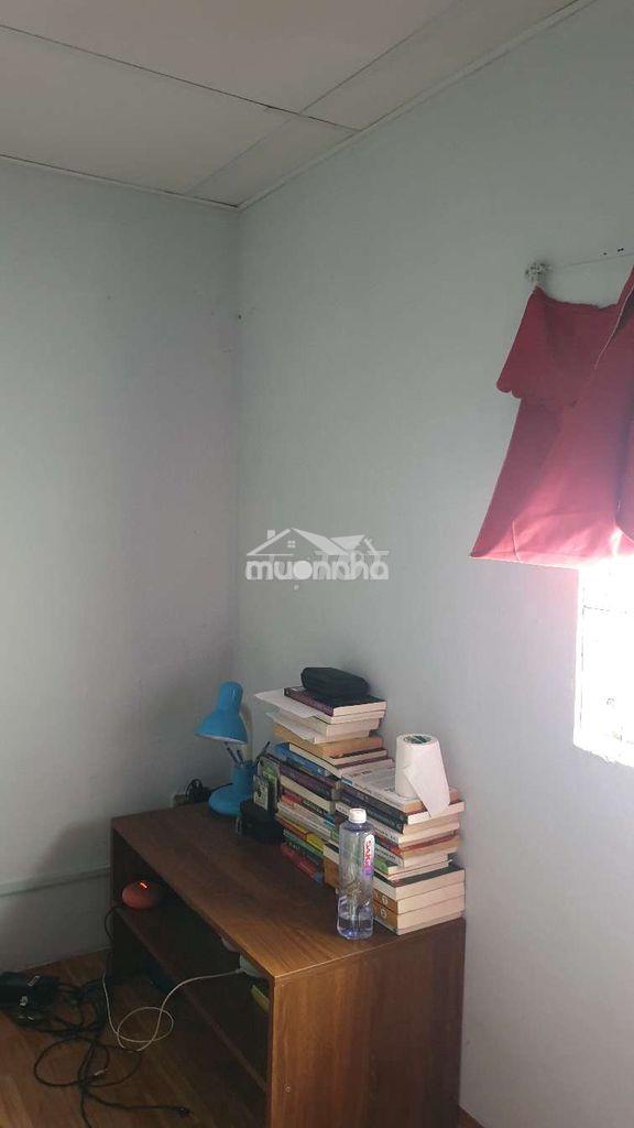 Phòng trọ 20m2, có gác, mới 95%, 2 cửa sổ, gần đường lớn - 2