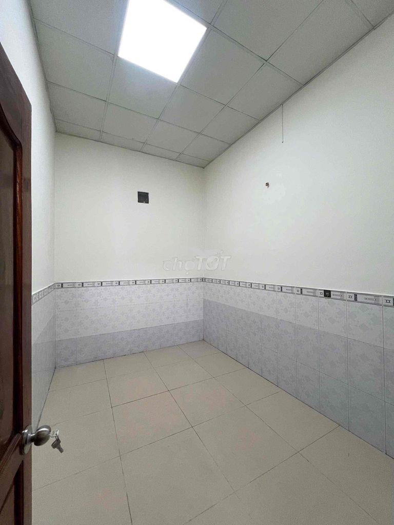 Nhà diện tích rộng rãi hẻm 1716 huỳnh tấn phát giá 7,5 tr - 3