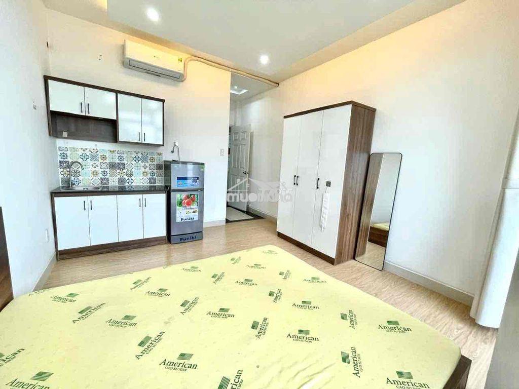 Chdv ban công view sân bay - Ảnh 2