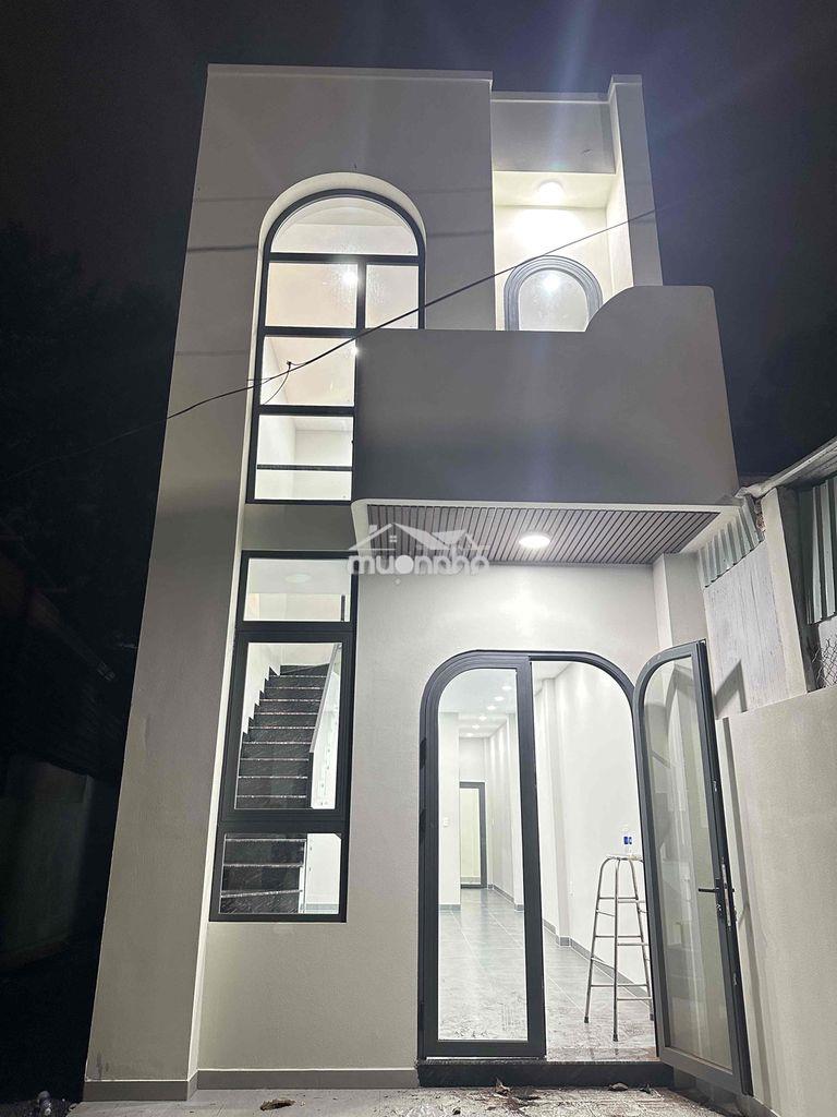 Cần bán nhà ở vừa hoàn thiện