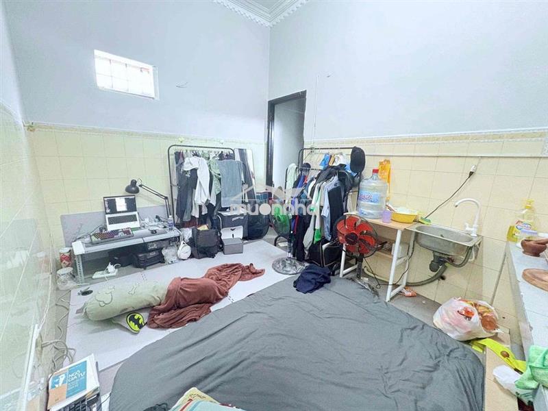 Phòng tầng trệt xe gửi bãi ngoài đường xô viết nghệ tĩnh p.25