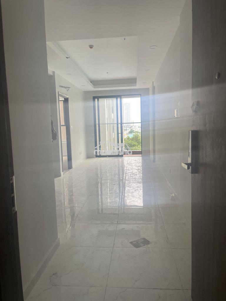 Cho thuê 2pn 2wc có ban công sẵn vài nt chỉ 5,7tr opal skyline