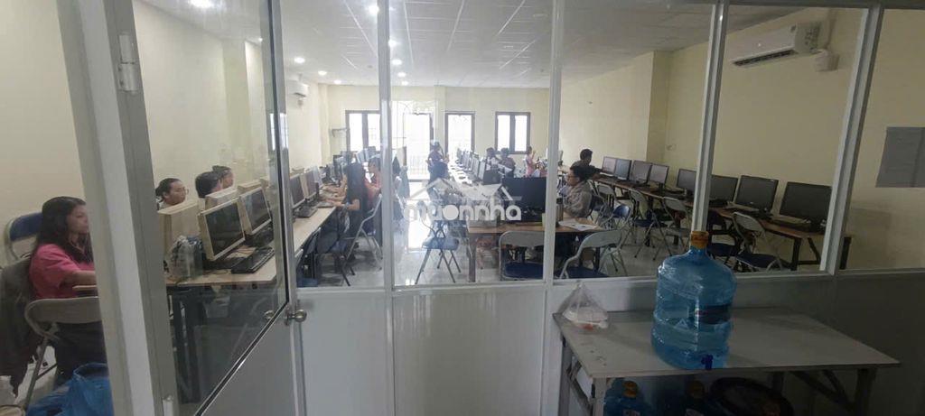 Cho thuê sàn lầu 2 và lầu 4 dt 85m2 giá ưu đãi trong t8. - 2