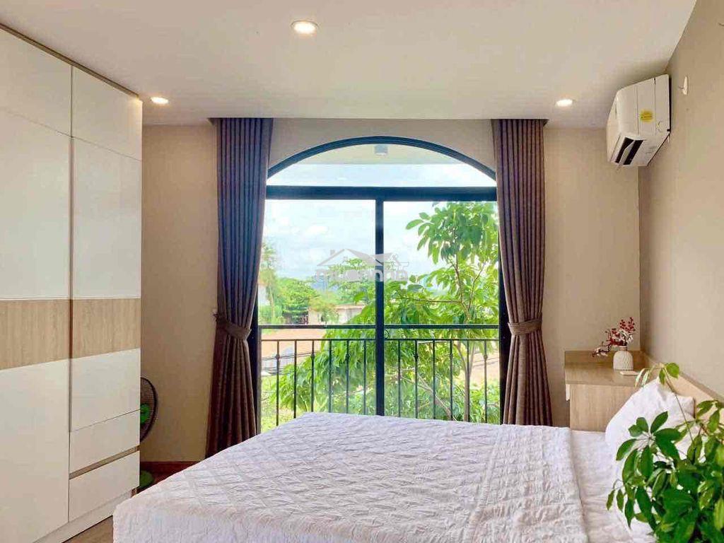 Studio ban công full nội thất gần vincom q9 - 4