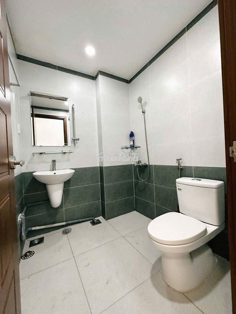 Căn hộ ban công tại q3 thuận tiện di chuyển các trường đại học - 3
