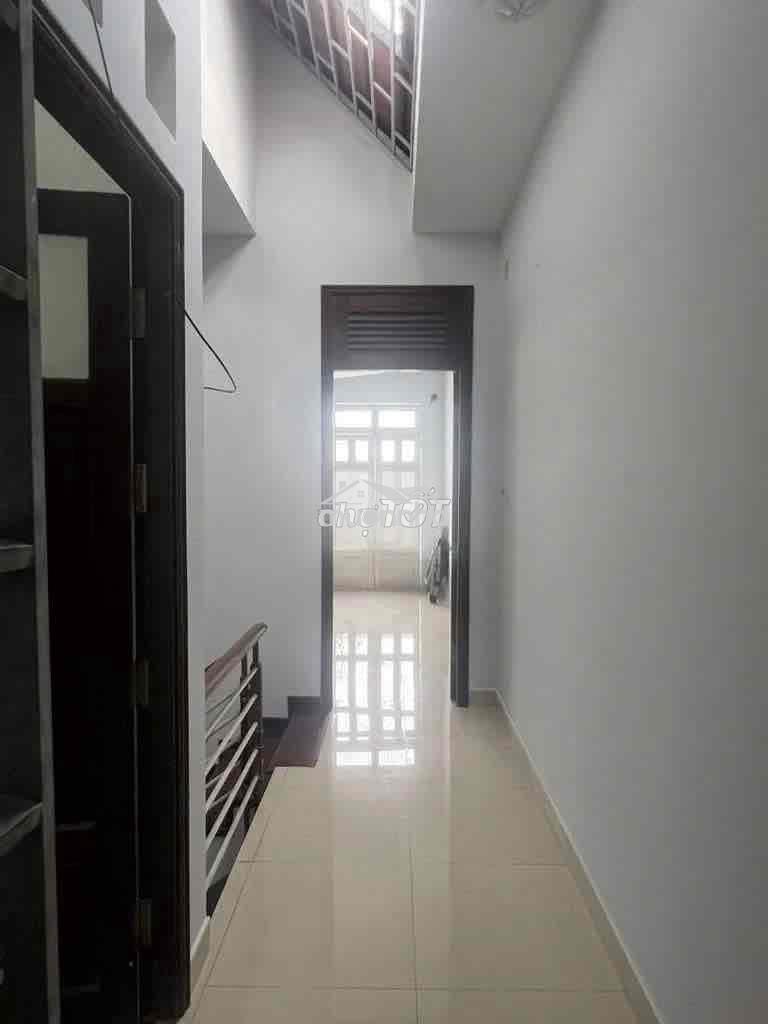 Cho thuê nhà đường vườn lài đúc 3 tấm . nhà có 4 pn. full nội thất - 4
