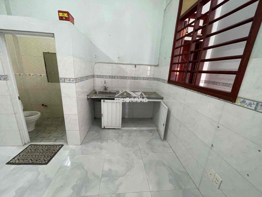 Phòng cho thuê có may lanh đông hưng thuận 17 - 3