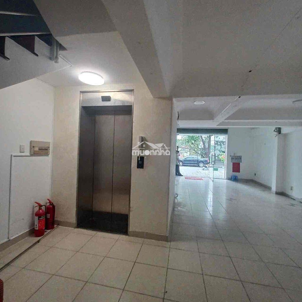 Cho thuê nhà phố mt phú mỹ hưng q7, trệt lửng 3 lầu 55 triệu/ tháng - 2