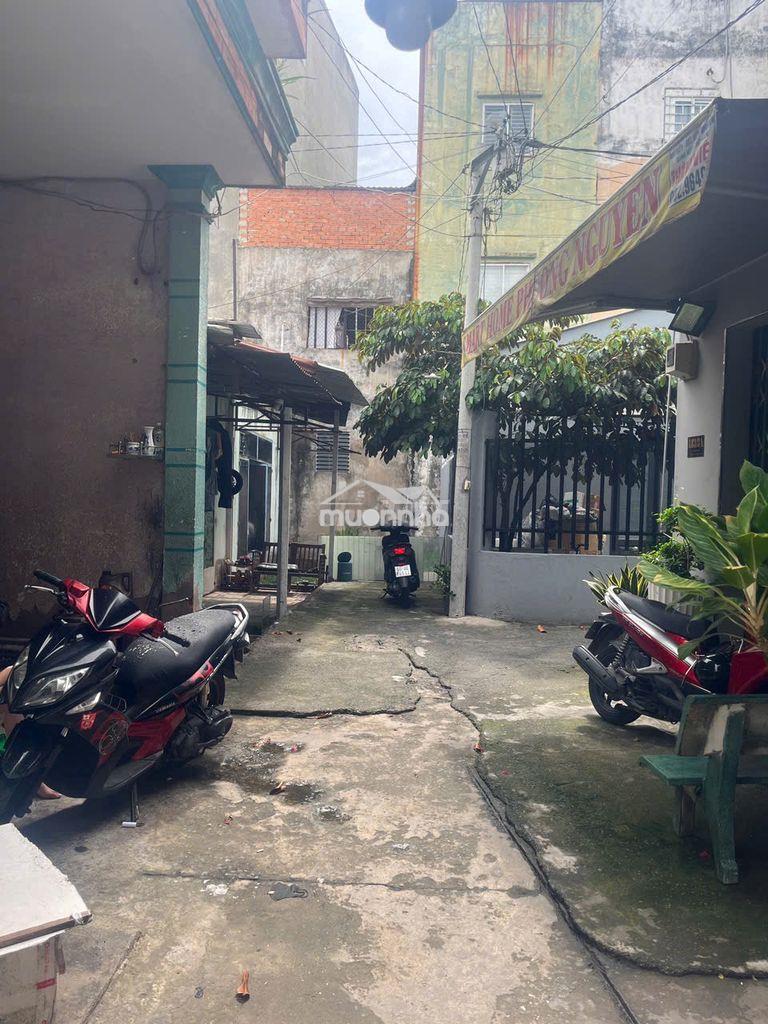 Nhà bán dt gần 40m2 đúc 2 tầng đường trường chinh, q.12 giá 3ty6 tl - 3