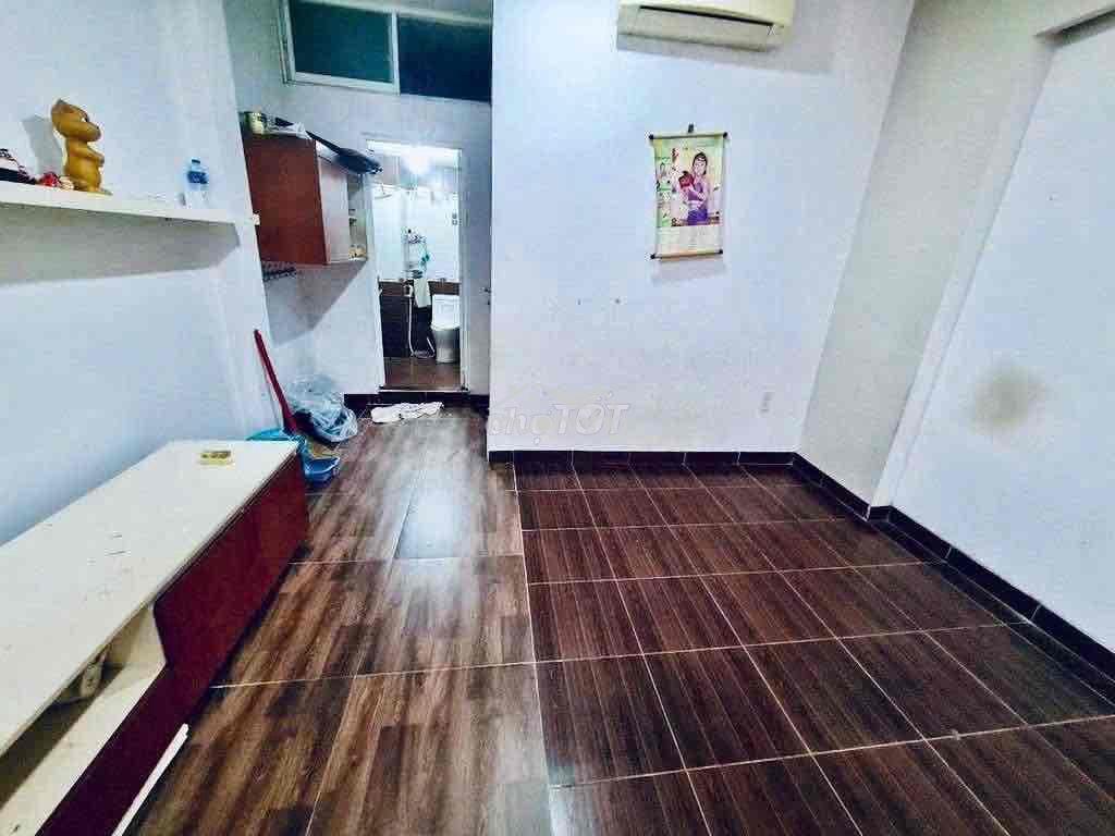 Cho thuê nhà nguyên căn hxh đường lê văn sỹ quận 3 - 4