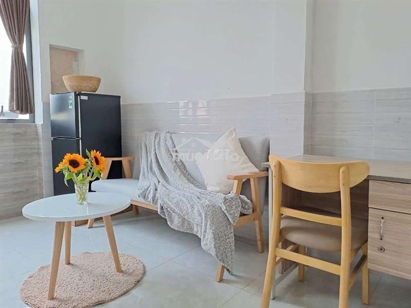 Căn hộ 1pn tách bếp có cửa sổ lớn full nội thất phú nhuận gần ufm, iuh