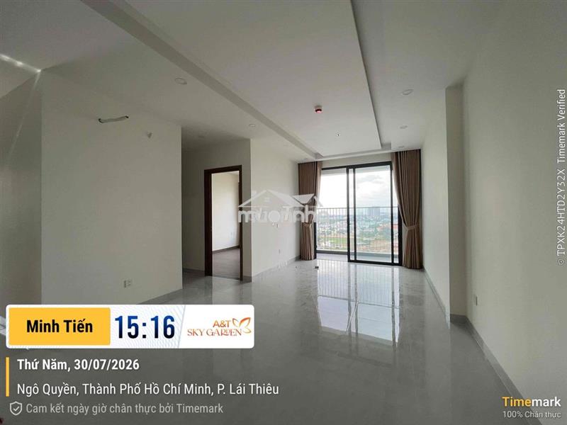 Cho thuê căn 2pn2wc - rèm giàn phơi - tầng 15 view 1 hồ bơi, 1 hồ gươm