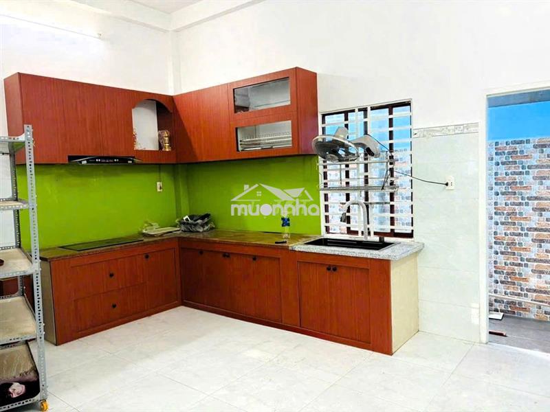 Nhà nguyên căn 1 trệt 1 lầu 2 phòng ngủ hẻm xe hơi đường cây keo