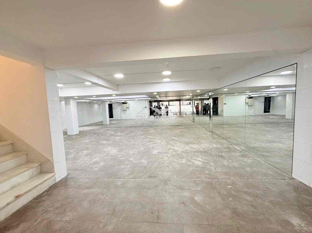 Cho thuê biệt thự him lam q7, 700m2 có hầm, 4 lầu, thang máy - 90tr/th - 2