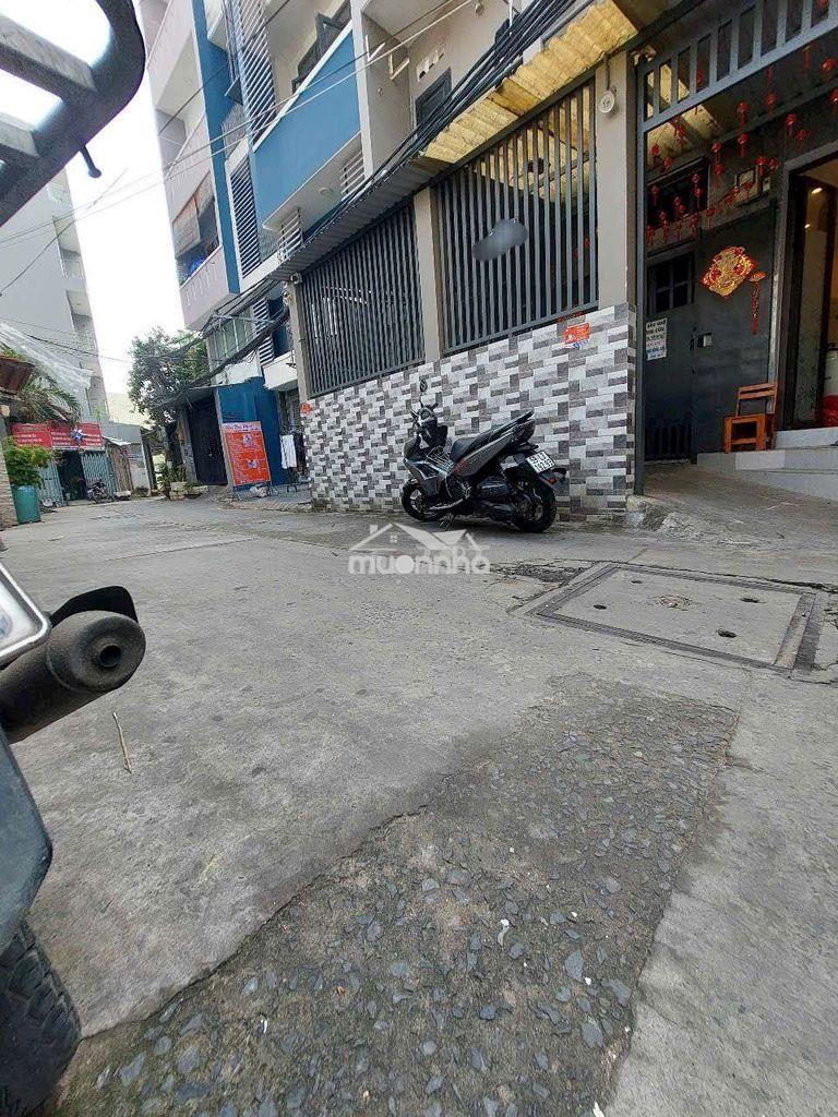 Bán nhà 15pn, 15wc xe hơi đổ cửa đường tám danh p4,q8