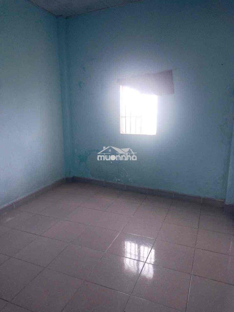 Cho thue dt -3x10-1lau-2p-2wc hem 5m dien chinh nuoc dach ấp 3vlb - 3