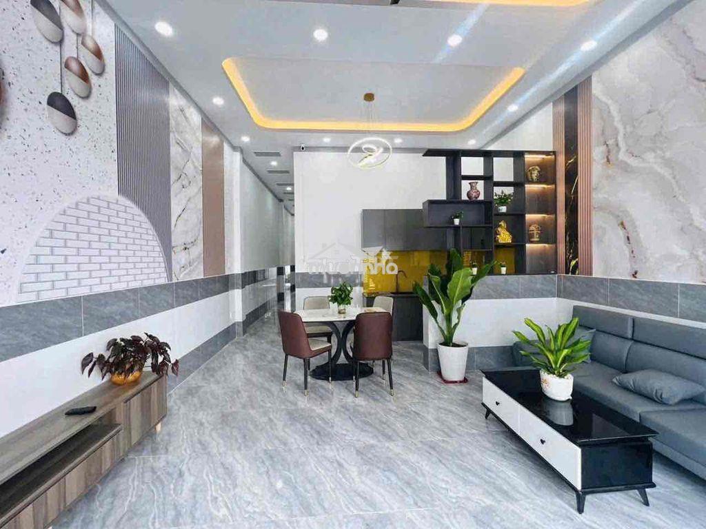 Nhà lầu ngay chợ - 2