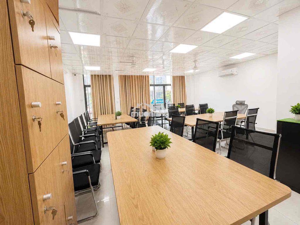 Văn phòng 60m2 sẵn nội thất, có m.lạnh, hầm xe ở vạn phúc. giá 13 tr - 2