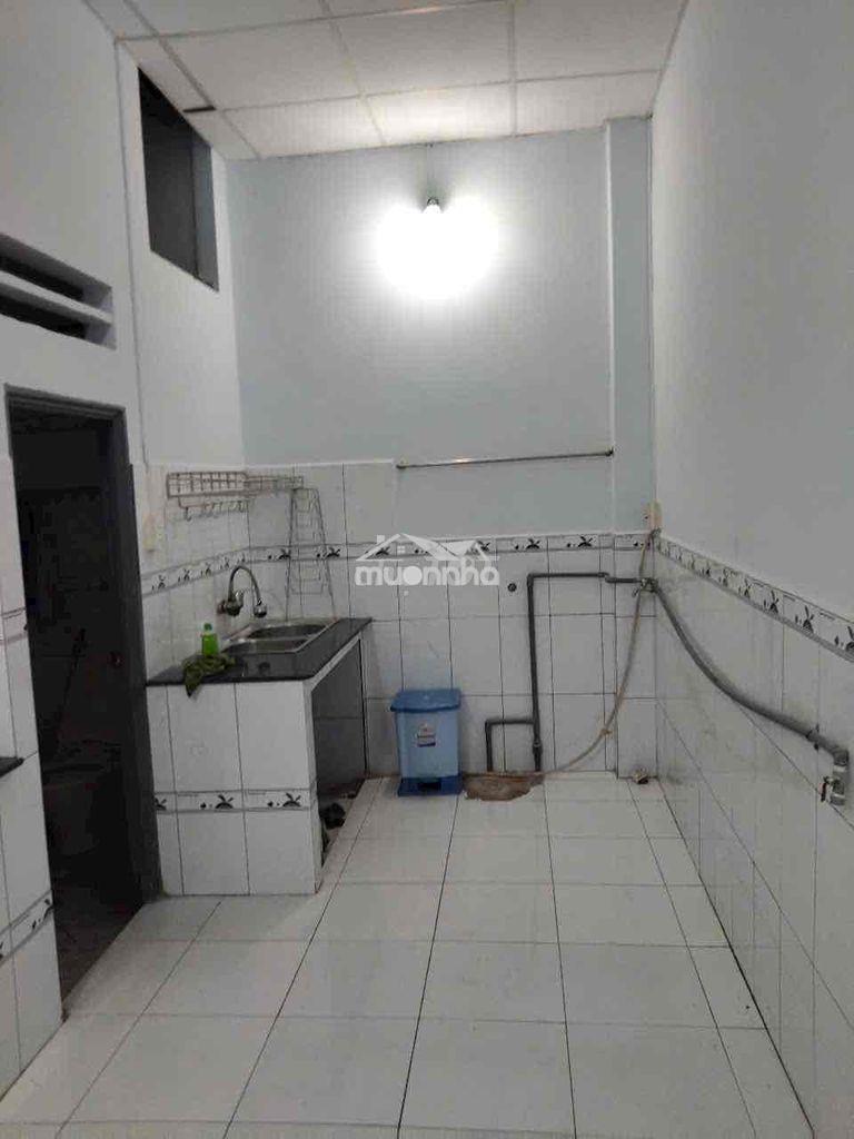 Cho thuê nhà c4 lửng hẻm ltr..ta19..q12 cũ..dt:4,5x20m 3pm2wc - 3