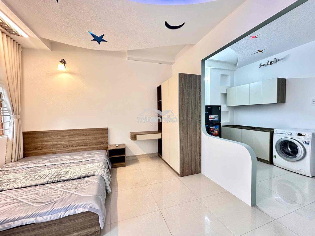 Cho thuê chdv rộng 35m2 view sân bay - 3