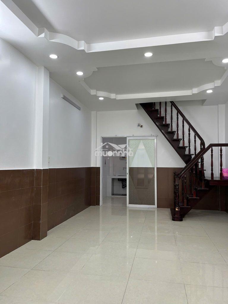 Nhà cho thuê- đường lạc long quân, p5, q11 (gần cv đầm sen) - 3