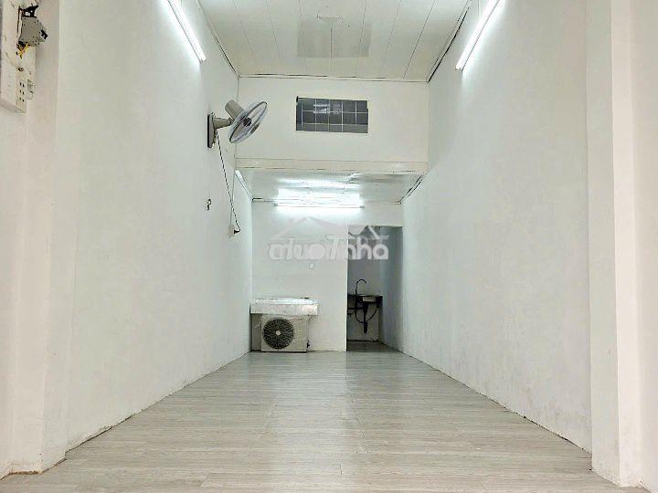 Nhà thuê mới đẹp trung tâm full nội thất hẻm pasteur 88m2