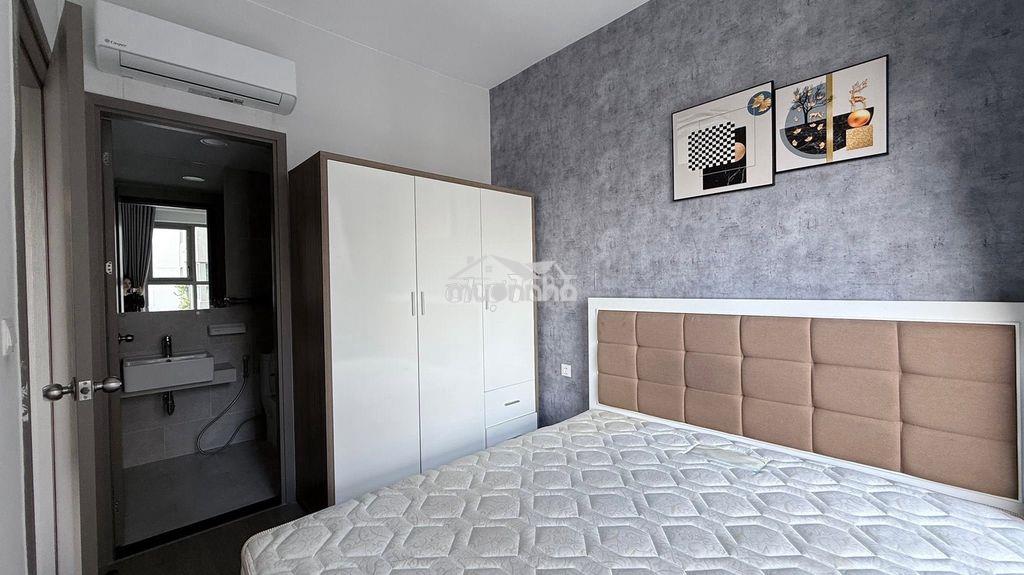 Căn 2 phòng ngủ view hồ cho thuê đầy đủ nội thất; chỉ 9 tr/tháng - 4