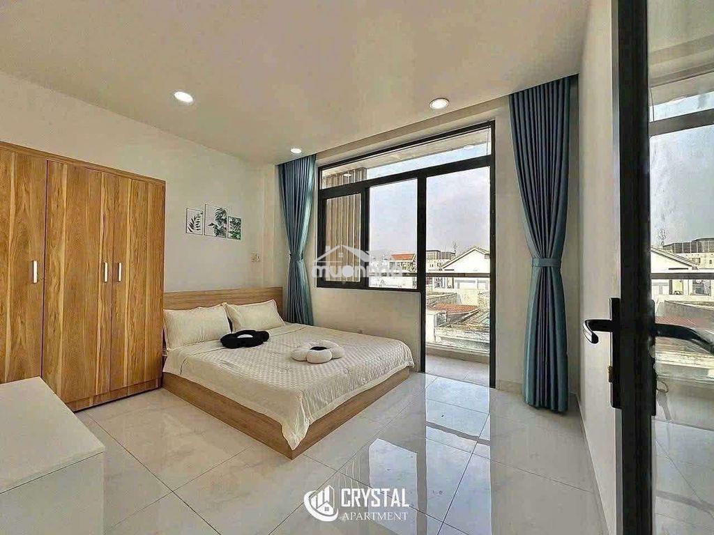 Căn 1 phòng ngủ ban công ngay trung tâm quận 10 - 2