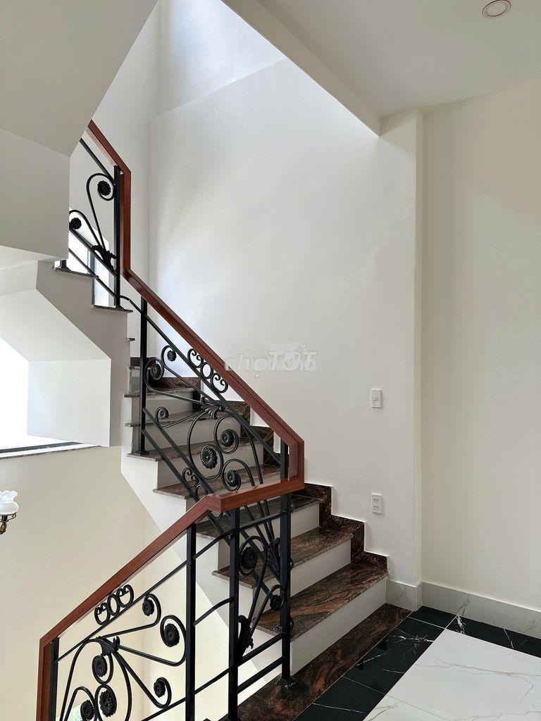 Bán biệt thự kiến trúc cổ điển 272 m2 khu royal - villa mănglin p7 - 3
