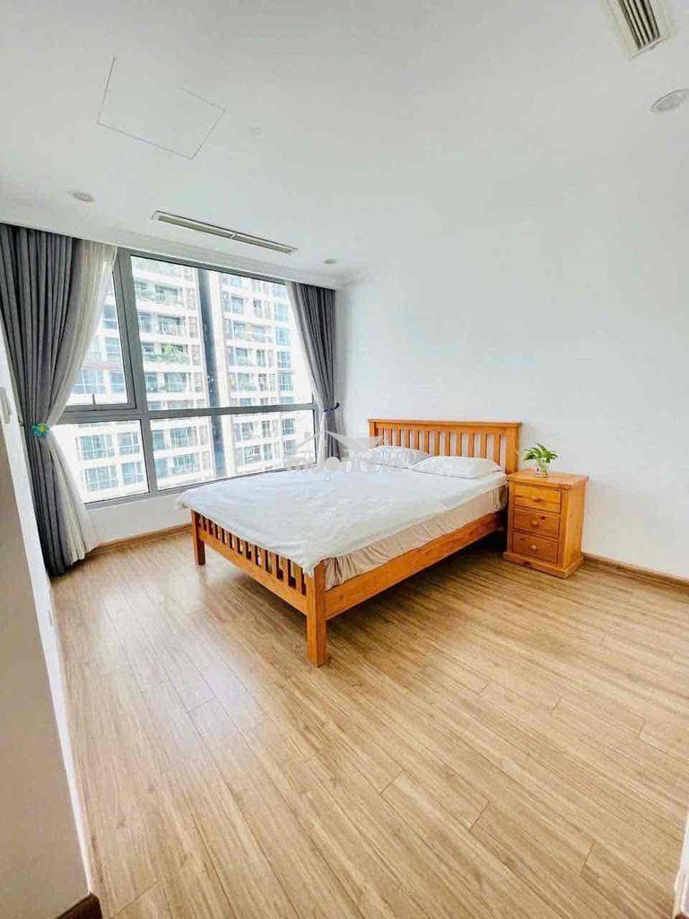 Mình cần cho thuê căn hộ landmarrk 1 có 2pn - 2
