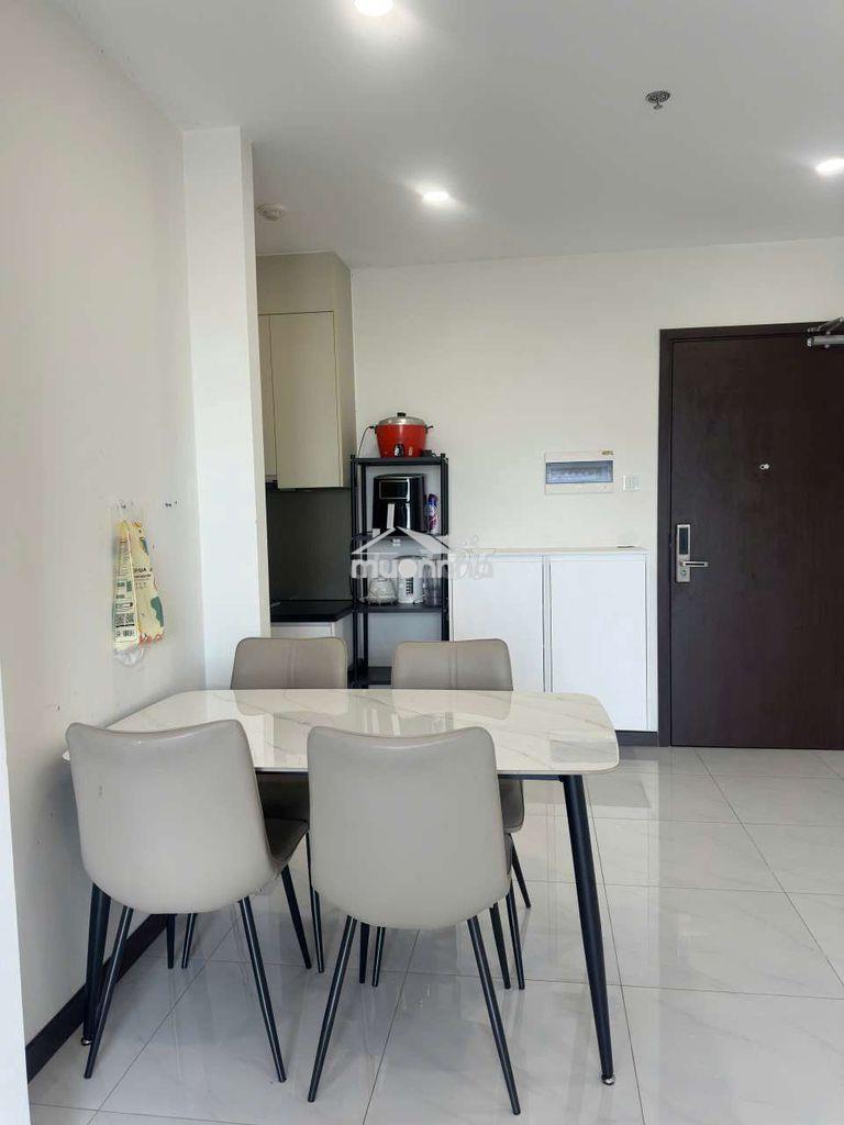 Cho thuê full nội thất căn 1 pn dự án c sky view - 2