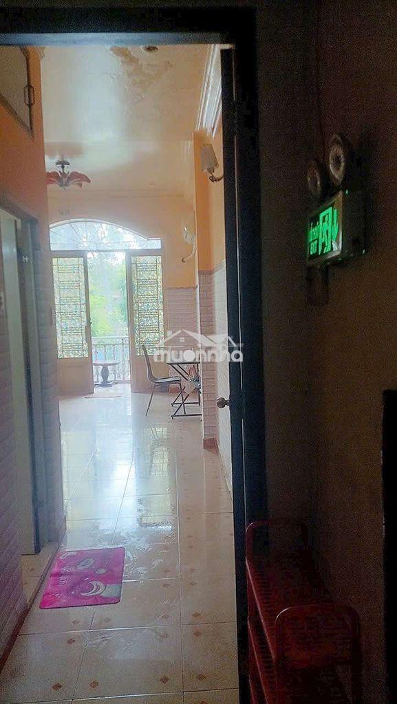 Cho thuê phòng, giá sinh viên, gần trường đại học ueh - 2