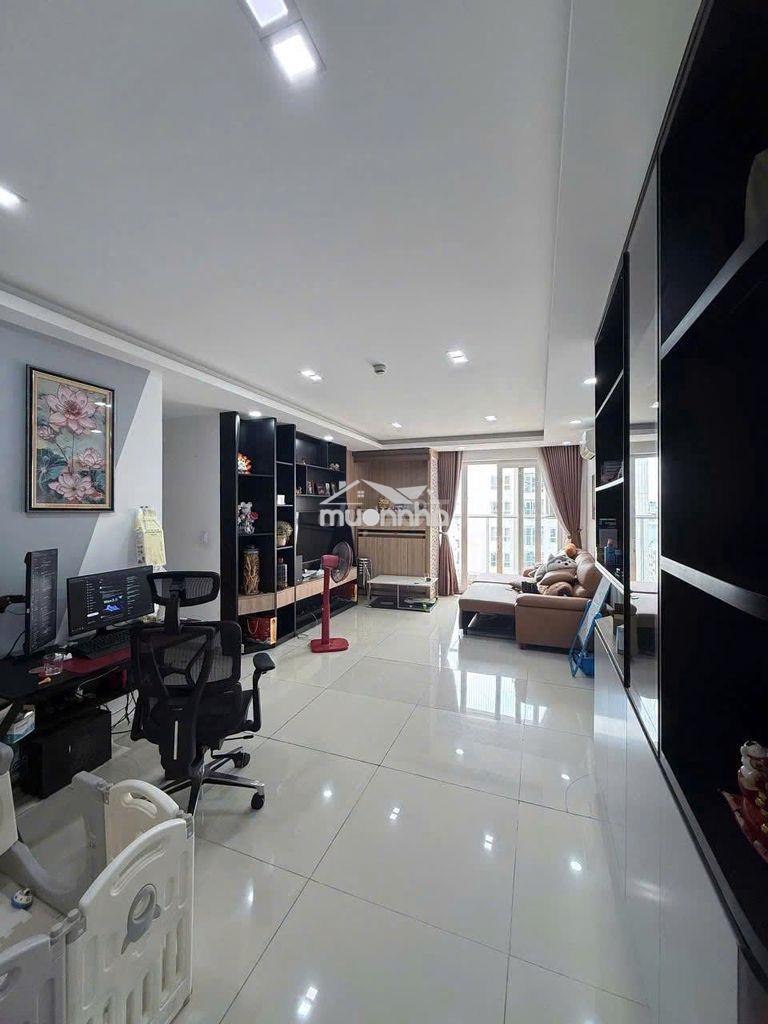 C/c ruby garden 2pn, full nội thất, 93m2, có ban công, giá 9.5tr/th