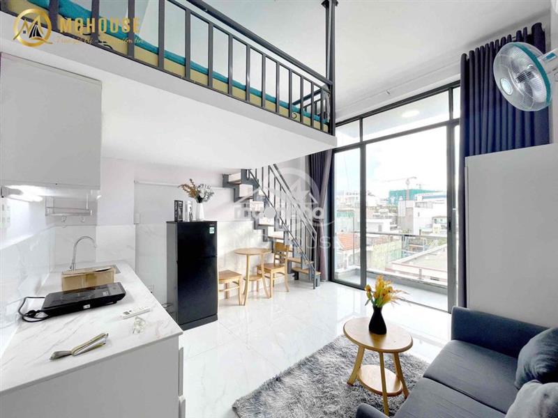 Duplex ban công full nội thất ngay etown cộng hoà - tân bình