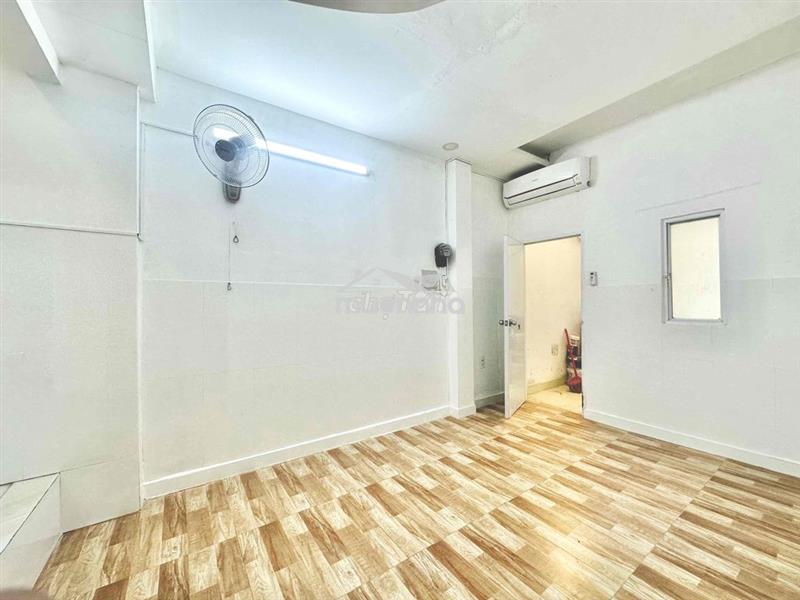 Phòng nhỏ xinh tầng trệt - máy lạnh - phạm hữu lầu