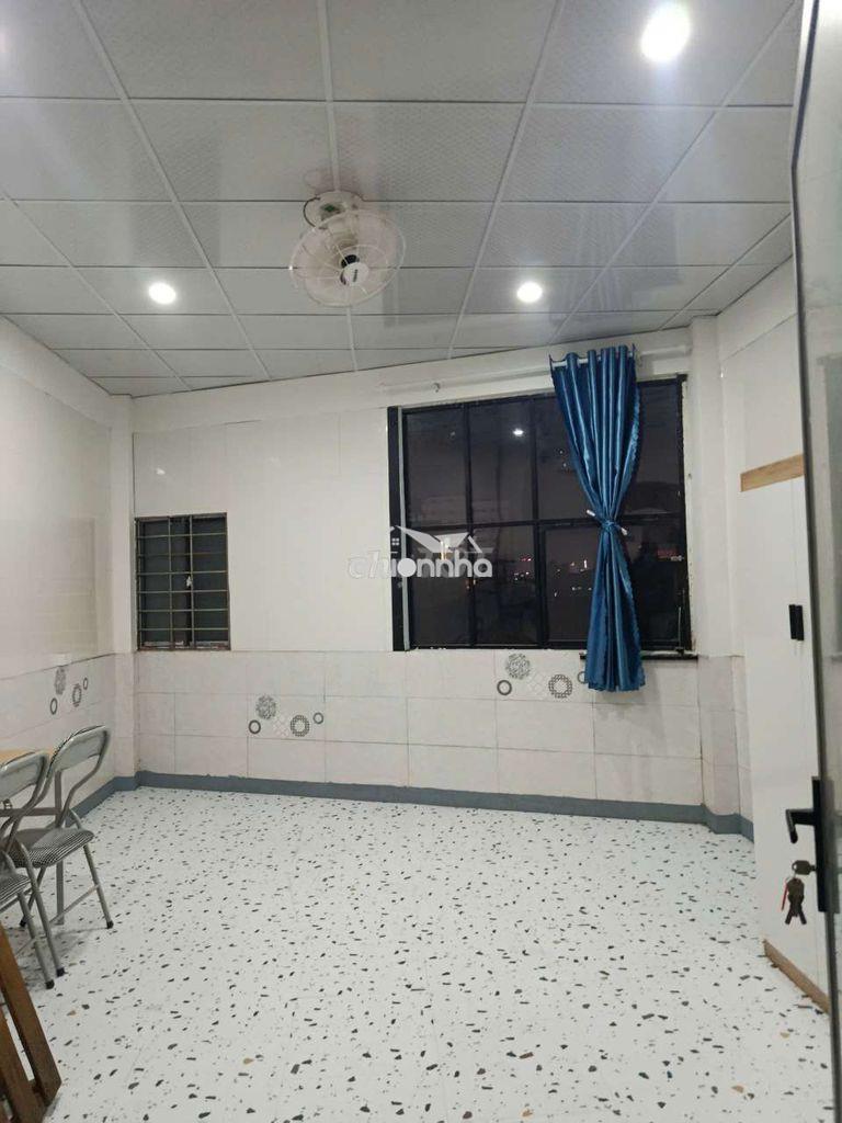 Phòng mới ,sát q1,nt cao cấp thang máy,giá rẻ  - 3