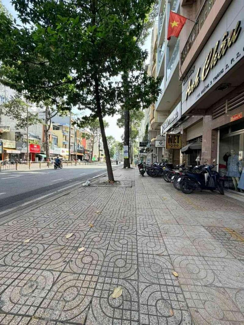 Mặt tiền kinh doanh 3/2 - q. 11 - 5 tầng - dt: 50m2 - 15 tỷ 7 - 2