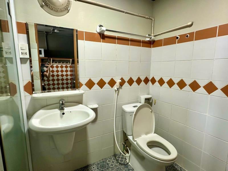 1pn gần sân bay tân sơn nhất - vòng xoay lăng cha cả tân bình - 4