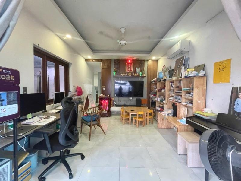 Chỉ 4 tỷ bán gấp nhà phan văn hớn-bà điểm hoc môn -hxh_ 112 m² shr - 3