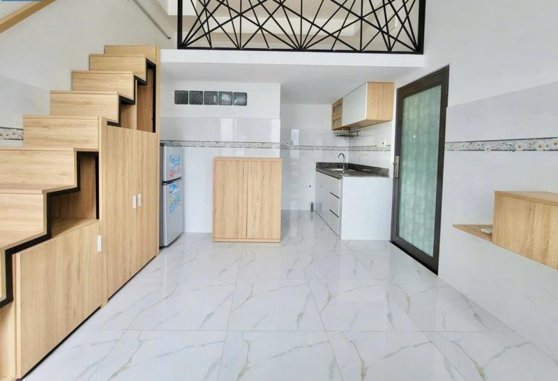 Duplex lớn | ban công riêng | ngay etown | 
