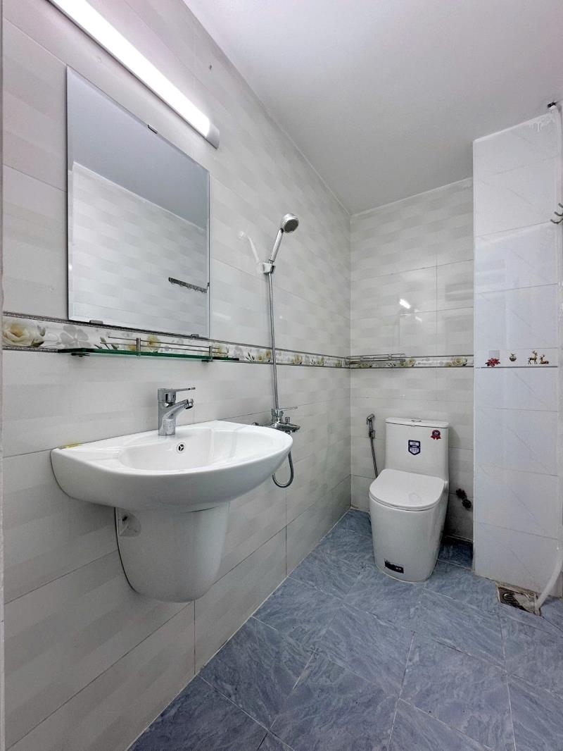 Căn hộ duplex ngay nguyễn kiệm bancol thang máy full nội thất - 2