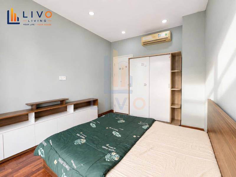 Cho thuê căn hộ 1 phòng ngủ có ban công, đón ánh nắng tự nhiên, gần chợ bà chiểu. trung tâm quận bình thạnh - 2